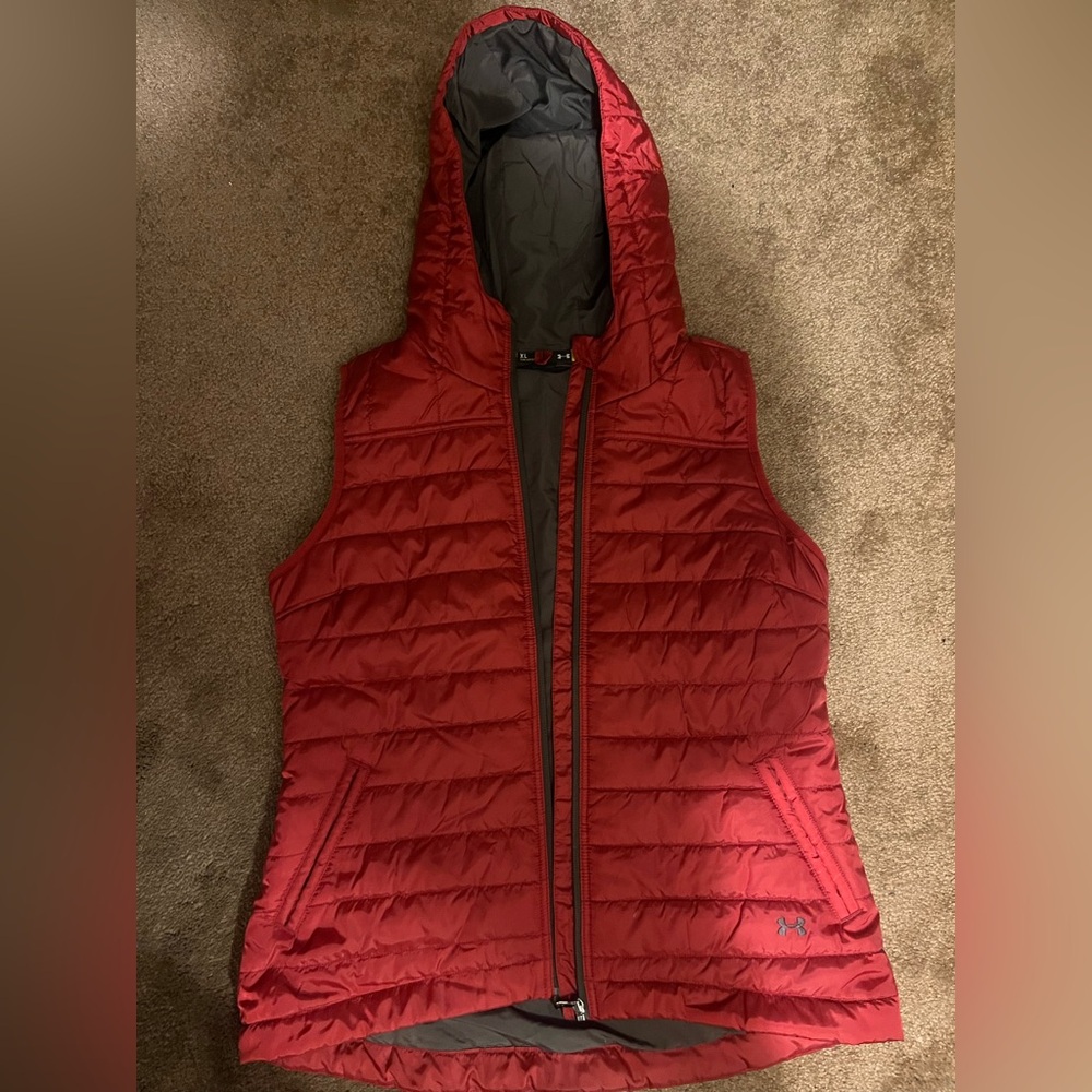 Under Armour Women's Crimson Hooded Vest